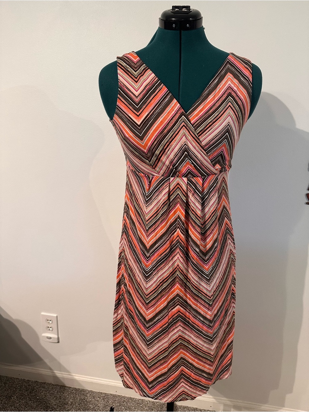 Super Comfortable St. John’s Bay Knit Dress in Coral & Black